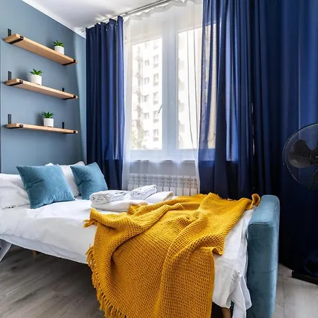 Golden - Cozy Studio Apartment *