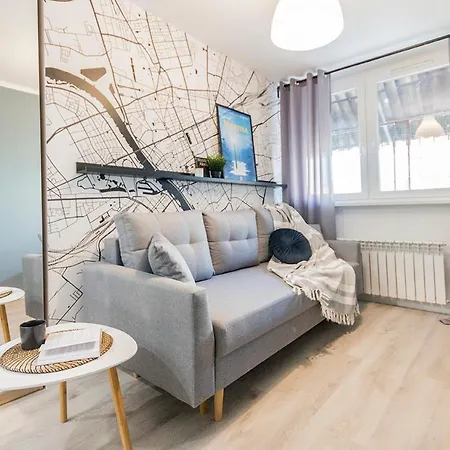 Golden - Cozy Studio
