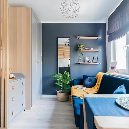 Golden - Cozy Studio